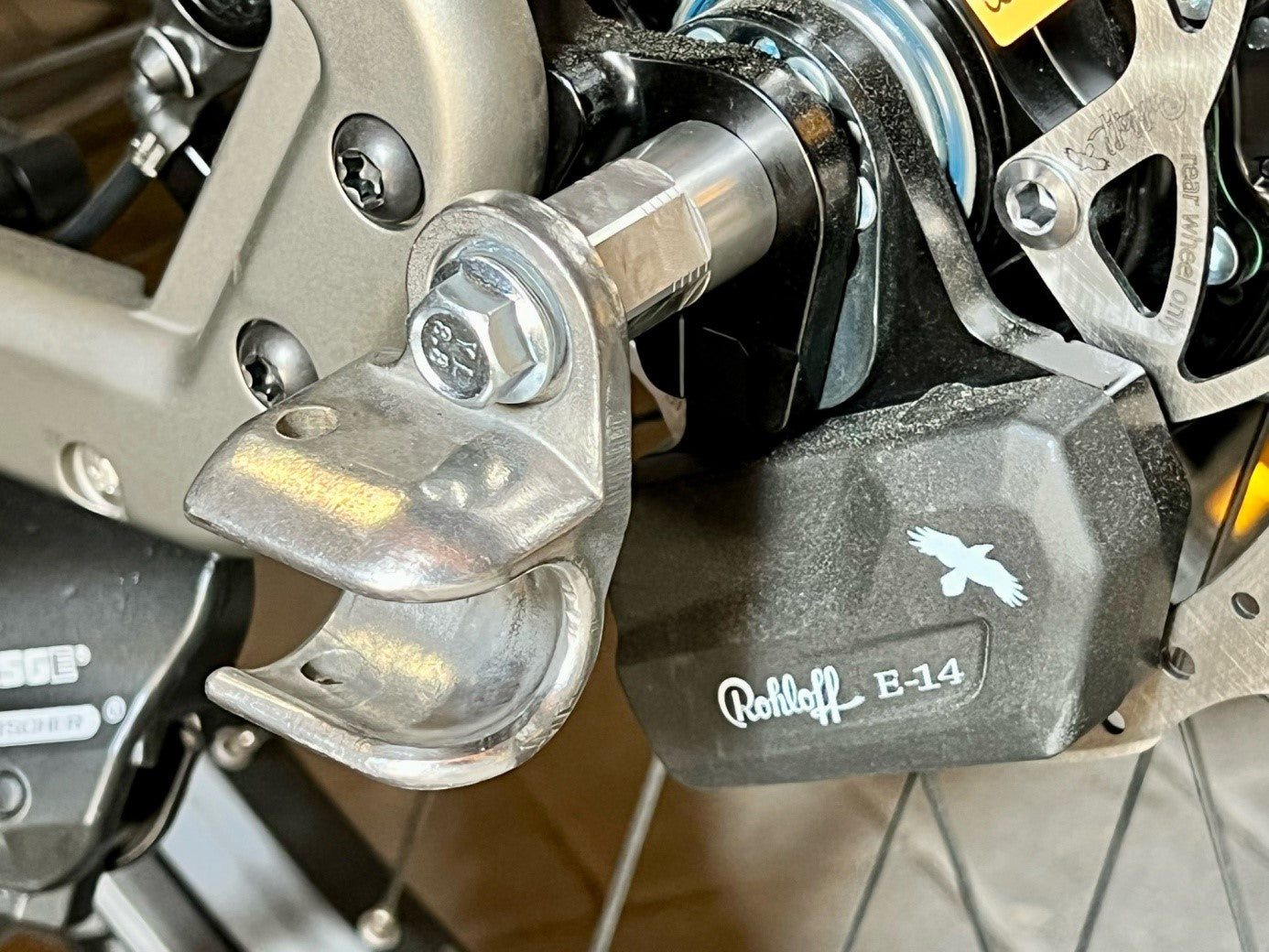 Asse a sgancio rapido con adattatore universale | lunghezza di serraggio 154 mm - 165 mm